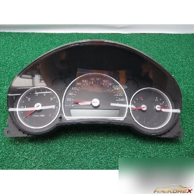 Cadillac BLS 2006 — панель приборов