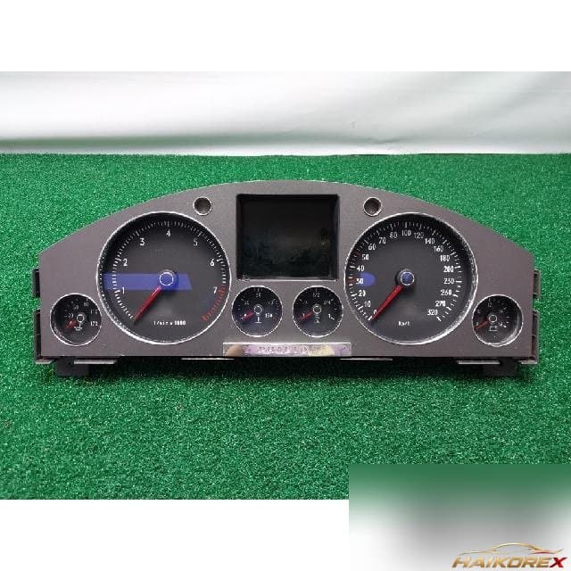 Volkswagen 4.2 2007 — панель приборов