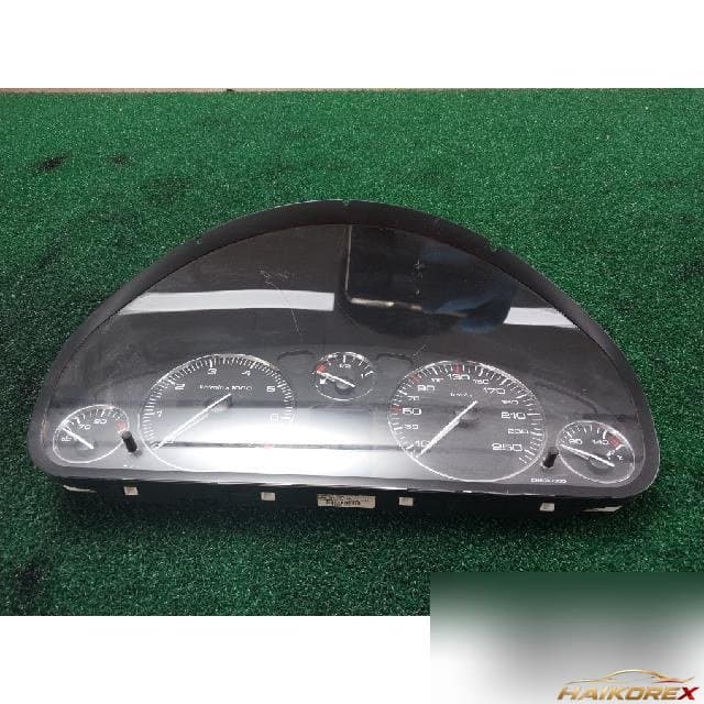 Peugeot 407 2006 — панель приборов
