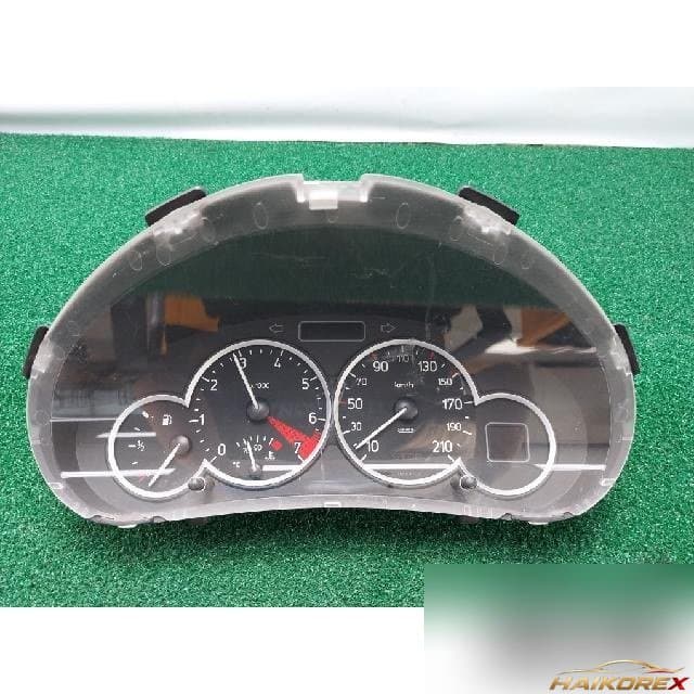 Peugeot 206 2007 — панель приборов