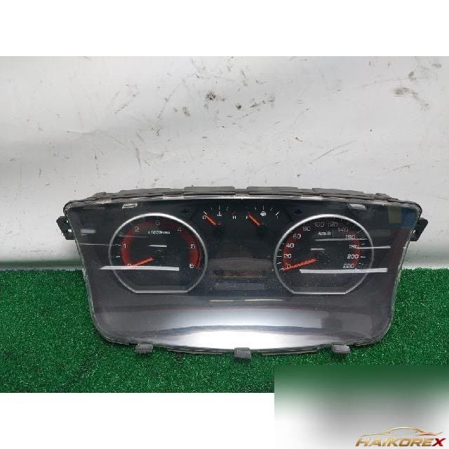 SsangYong Korando 2012 — приборная панель