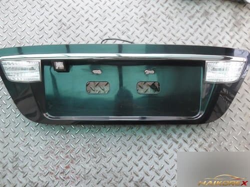 Накладка крышки багажника 873703B700 с камерой