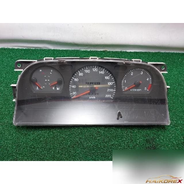 SsangYong Musso 1999 — приборная панель