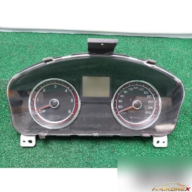 SsangYong Korando 2014 — приборная панель