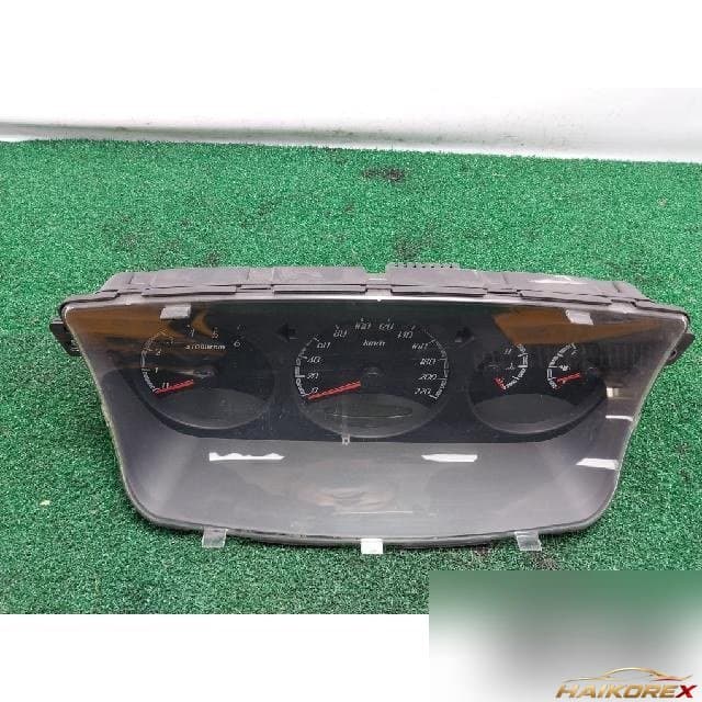 SsangYong Actyon 2006 — панель приборов