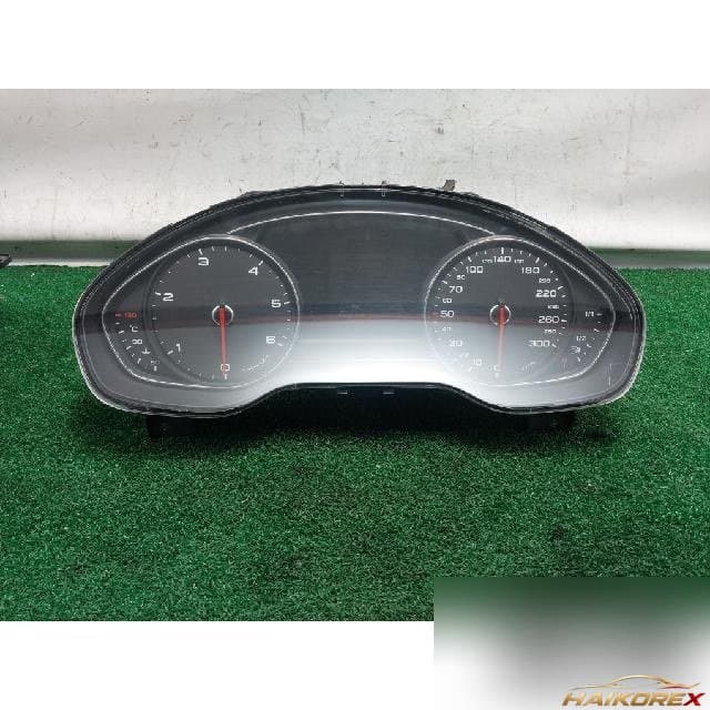 Audi New A8 2013 — панель приборов