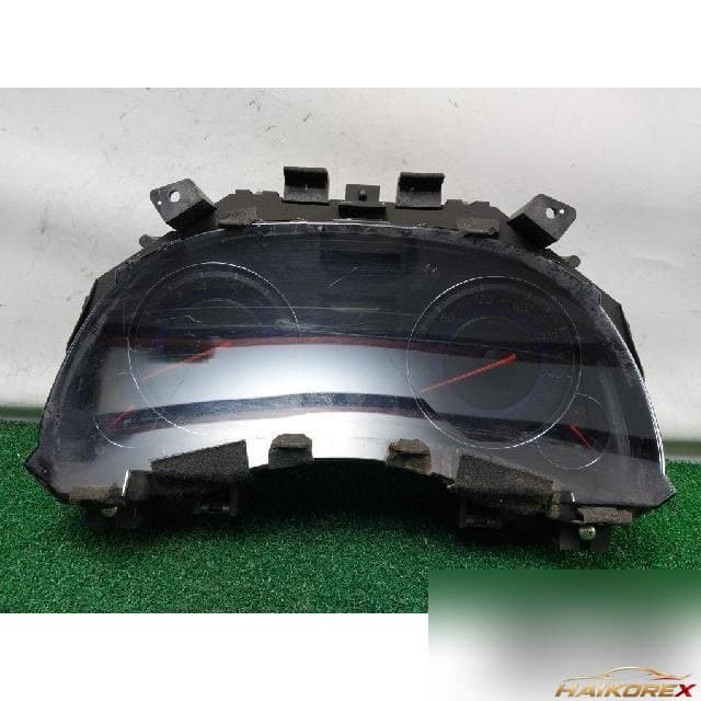 Infiniti G35 2008 — панель приборов