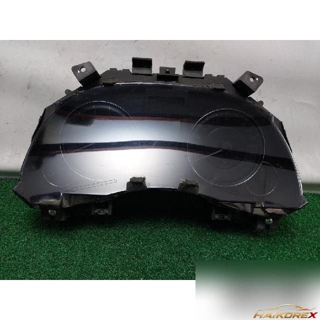 Infiniti G37 2009 — панель приборов