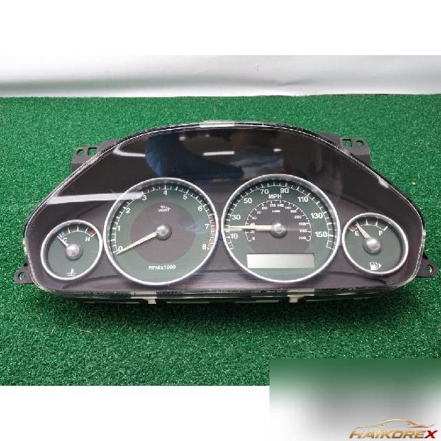 Jaguar X-TYPE 2003 — панель приборов