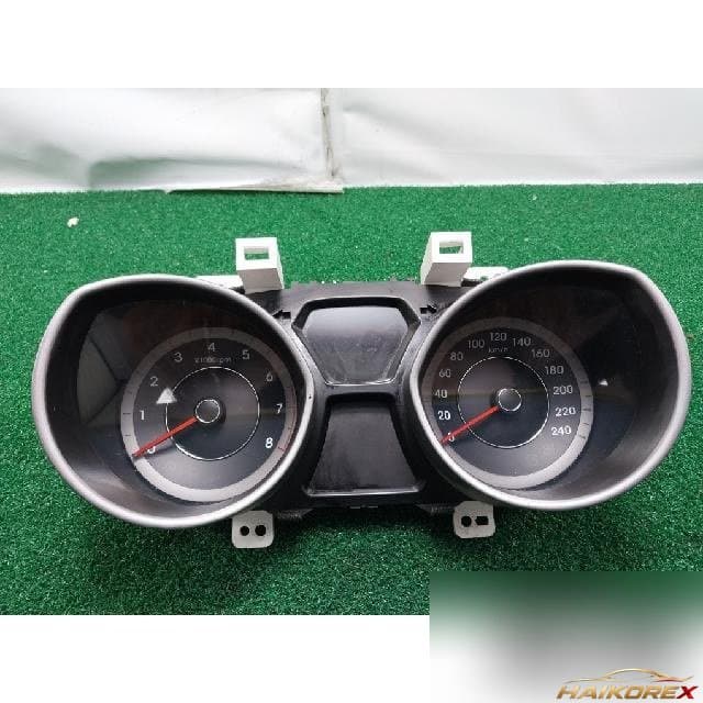 Hyundai Avante 2014 — приборная панель 94006-3X100