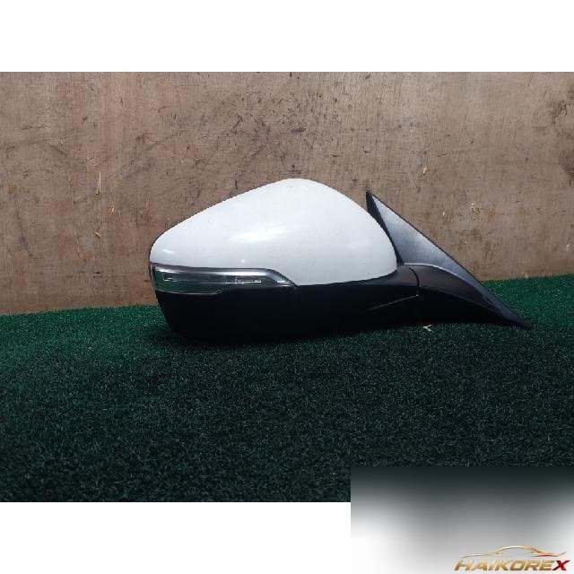 SsangYong Tivoli 2016 — боковое зеркало правое