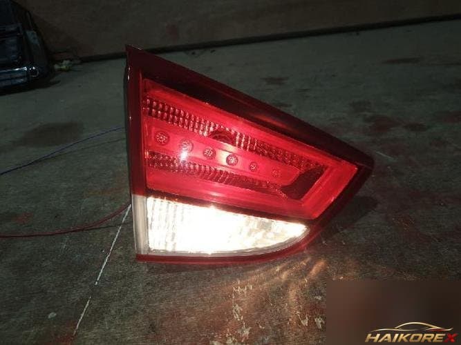 Hyundai Tucson 2011 — фонарь задний левый внутренний 92405-2S000