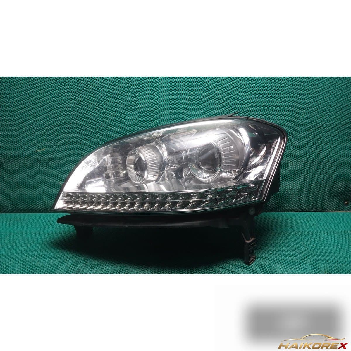SsangYong Chairman W 2011 — фара передняя правая