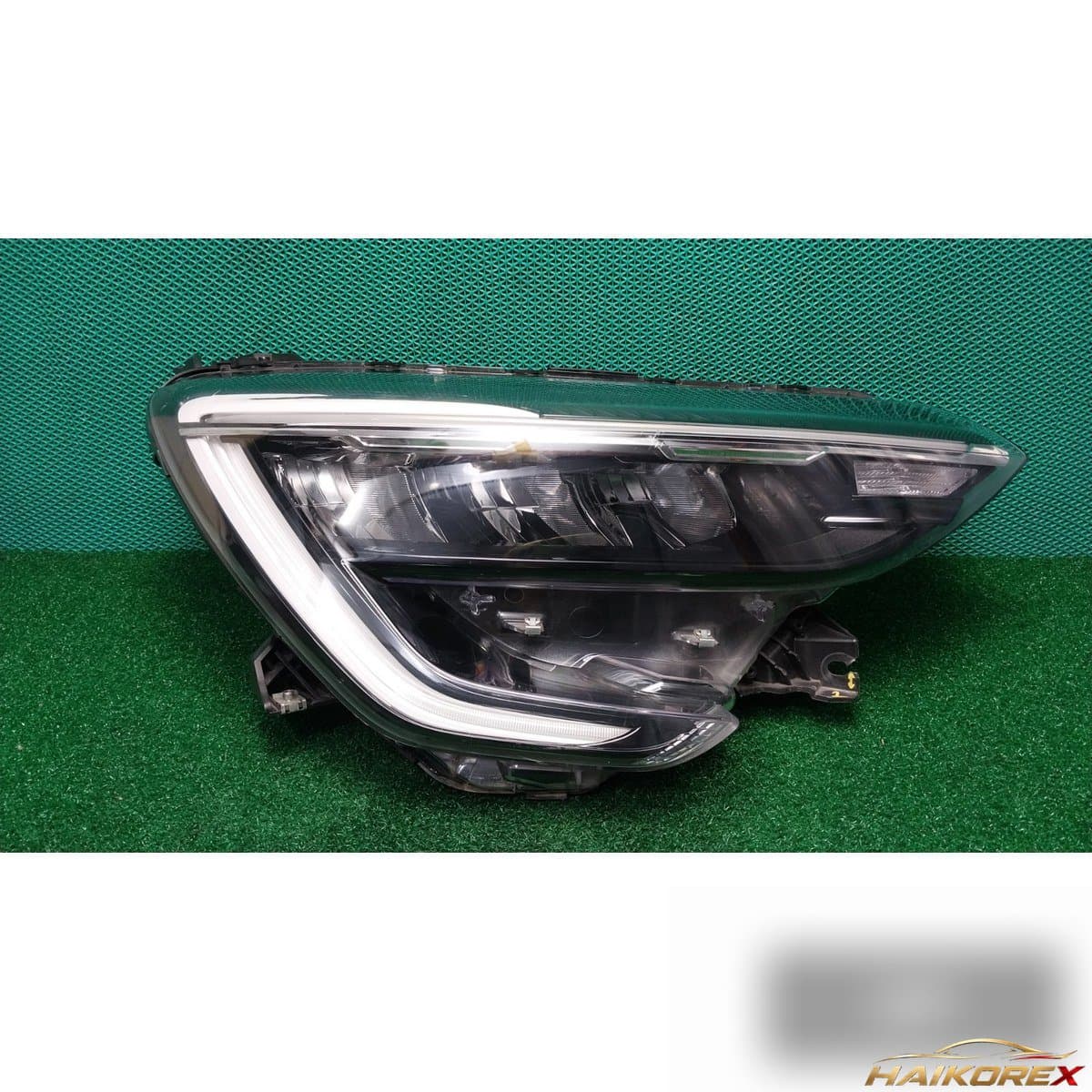 Renault Samsung XM3 2021 — фара передняя правая