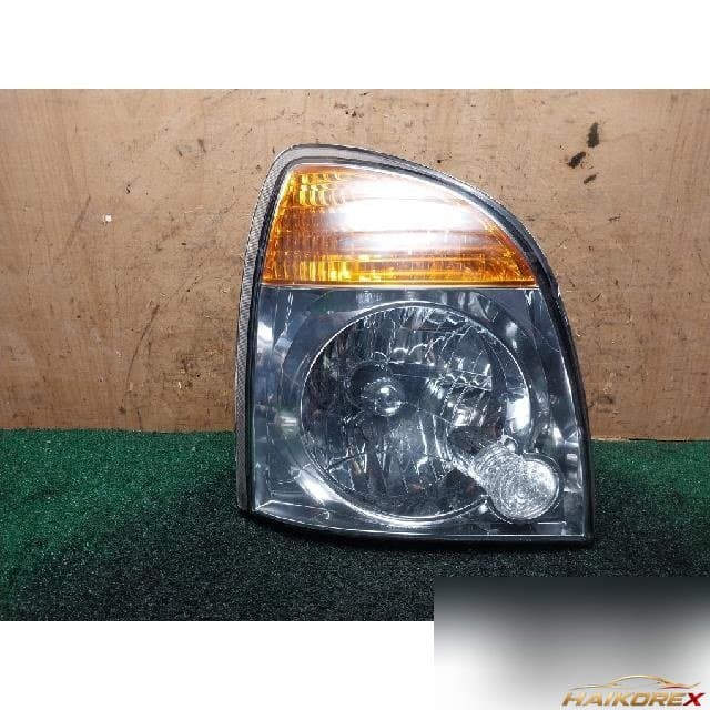 Hyundai Porter 2012 — фара передняя правая