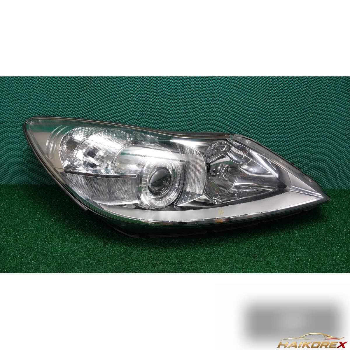 Hyundai Genesis 2009 — фара передняя правая