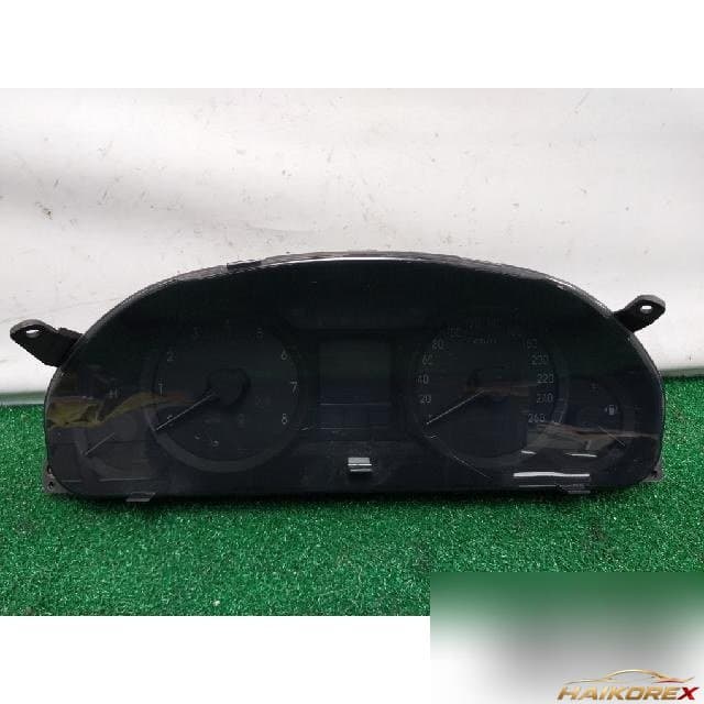 Hyundai Genesis 2008 — панель приборов