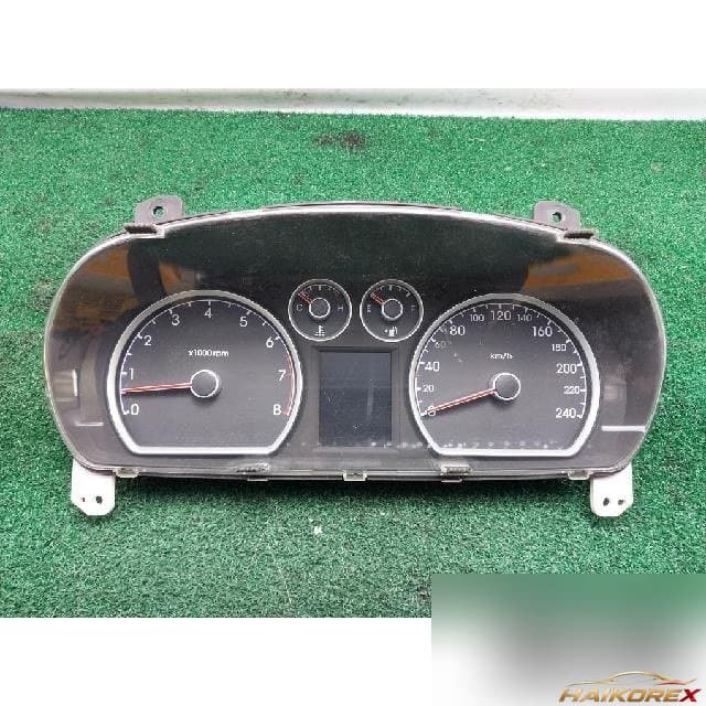 Hyundai i30 2008 — приборная панель