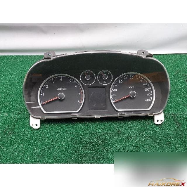 Hyundai i30 1.6 GDI 2008 — панель приборов