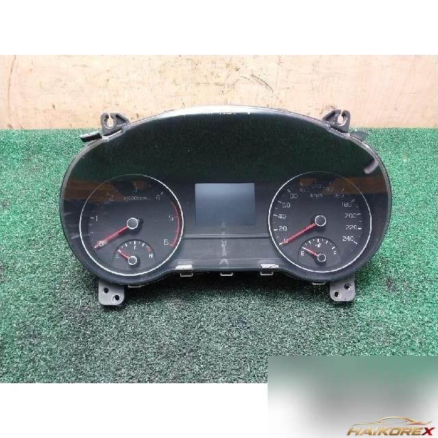 Kia All New Sportage 2016 — приборная панель