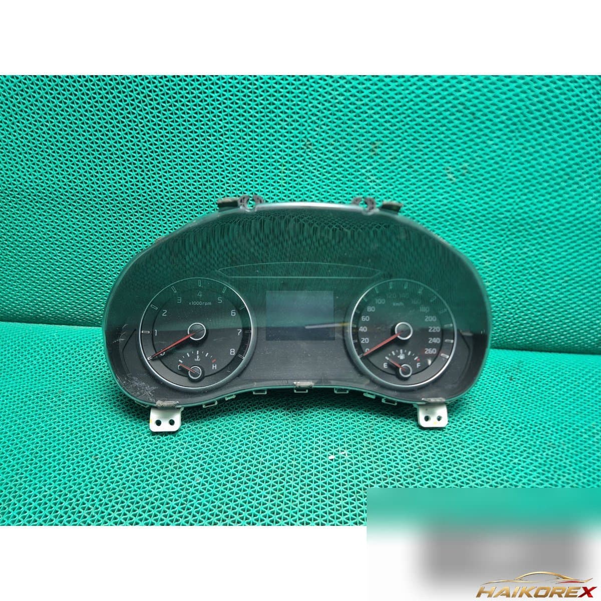 Kia All New K7 2018 — приборная панель
