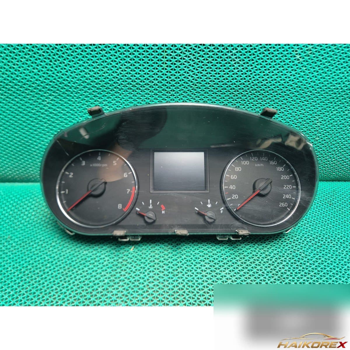 Kia K7 2013 — панель приборов