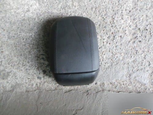 Консоль между сиденьями с подлокотником Cruze