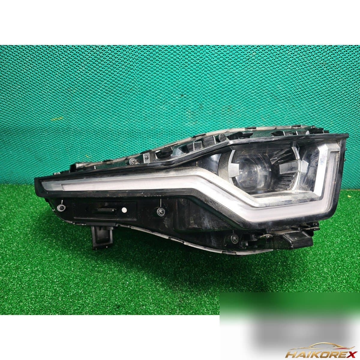 SsangYong Torres 1.5 2WD T5 2024 — фара передняя правая