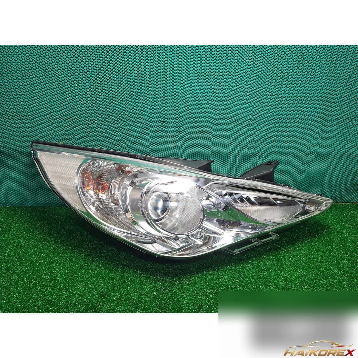Hyundai Sonata YF 2011 — фара правая