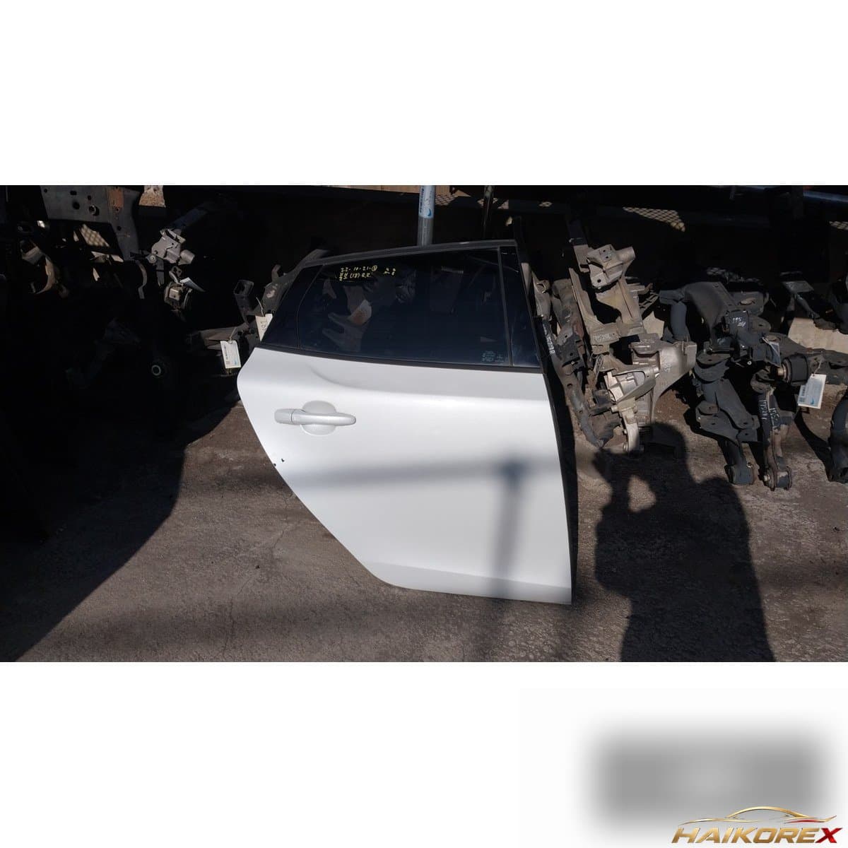 Volvo V40 D3 2018 — задняя дверь правая, сторона пассажира