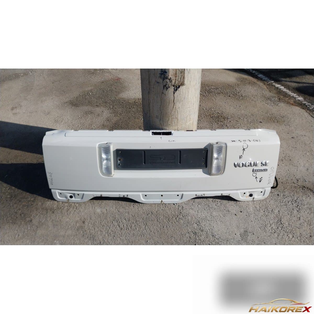 Land Rover Range Rover TDV8 2010 — крышка багажника