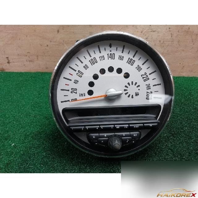 MINI Cooper 2013 — панель приборов