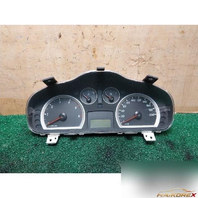 Hyundai Santa Fe 2005 — панель приборов 94005-26310