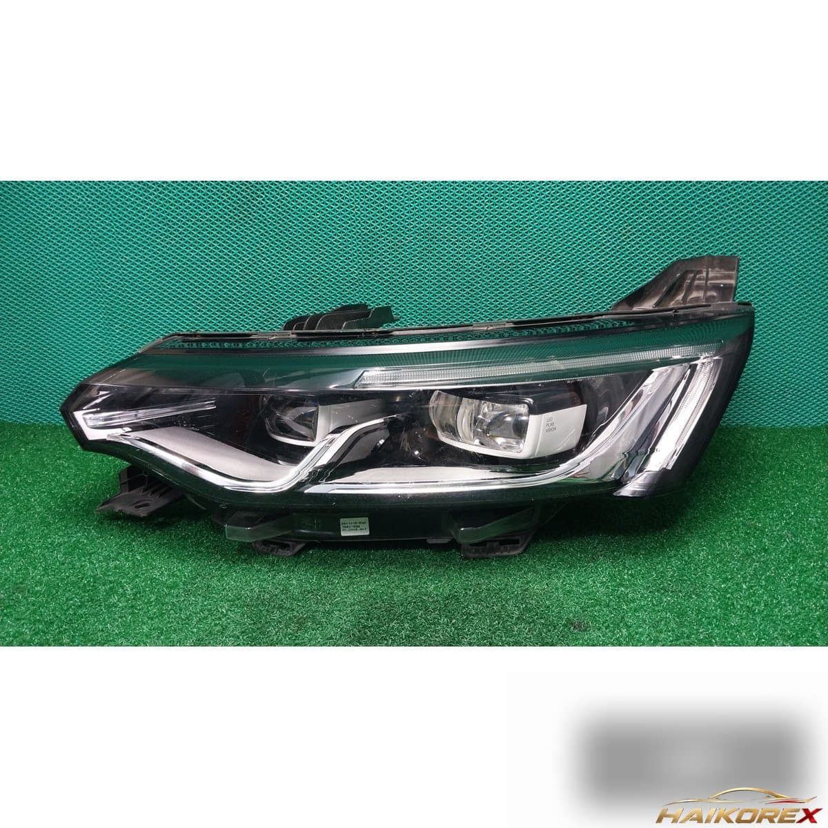 Renault Samsung SM6 2018 — фара левая (водителя) 260606722R