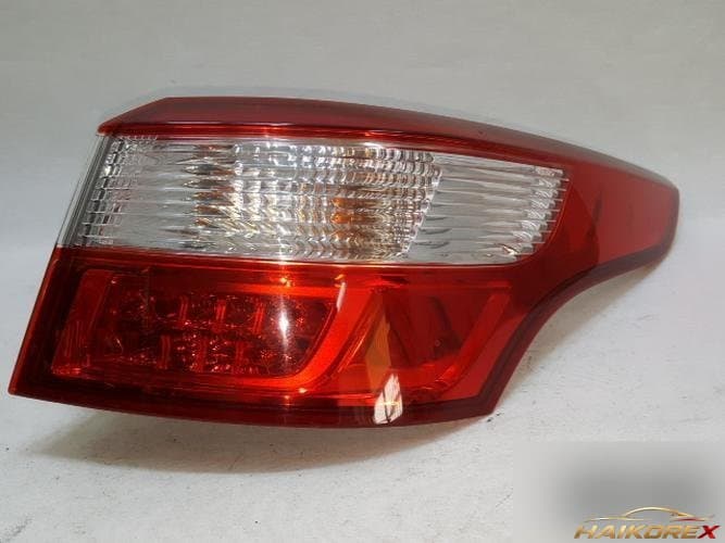 Renault SM5 2011 — фонарь задний правый наружный 26550029R