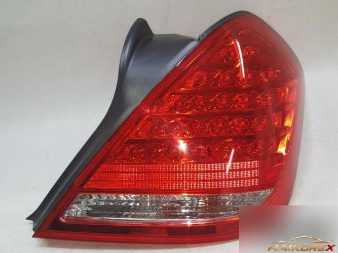 Renault SM5 2010 — задний фонарь правый (наружный)