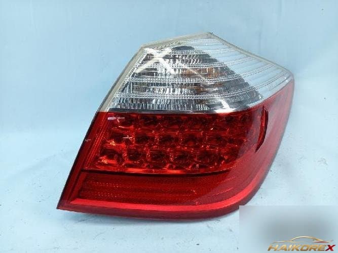 Hyundai Genesis 2010 — задний фонарь правый (внешний) светодиодный