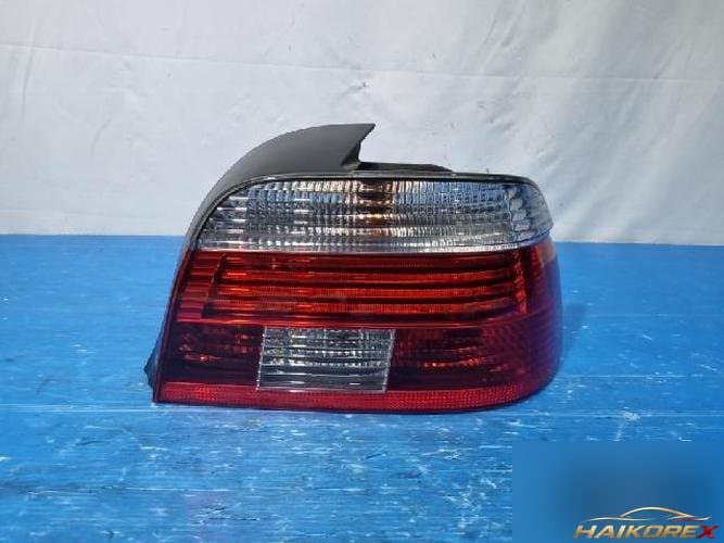 BMW 5 Series 2002 — задний фонарь правый наружный