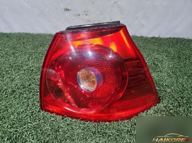 Volkswagen Golf 2009 — фонарь задний правый (наружный)