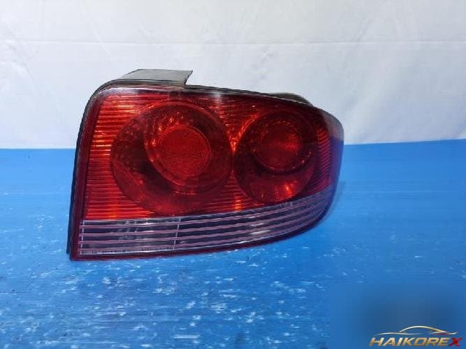 Hyundai Sonata 2001 — фара задняя правая (наружная) 92402 3D000