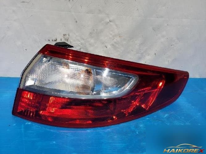 Renault SM3 2011 — фонарь задний правый наружный