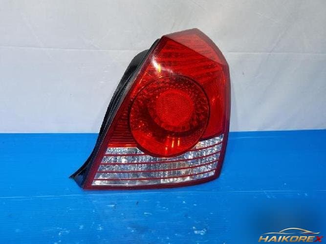 Hyundai Avante 2005 — фонарь задний правый 92402 2D500