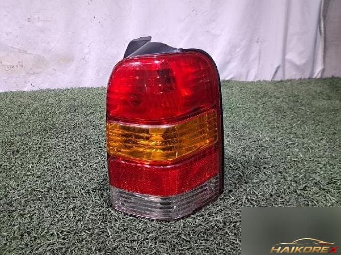 Ford Escape 2005 — фонарь задний правый