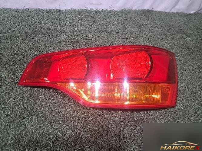 Ford MKS 2009 — задний фонарь правый (наружный)