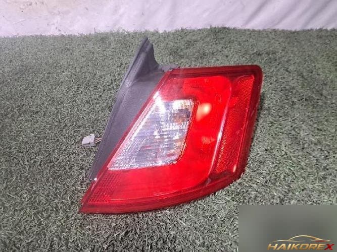 Ford Taurus 2011 — фонарь задний правый наружный