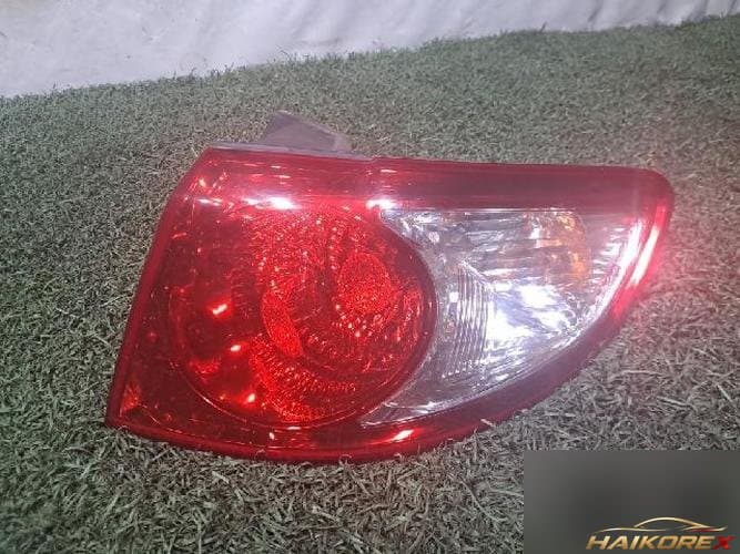 Hyundai Santa Fe 2011 — задний фонарь правый, внешний
