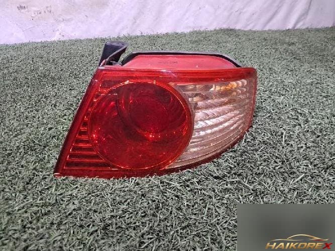 Kia Opirus 2006 — фонарь задний правый 92402 3F270