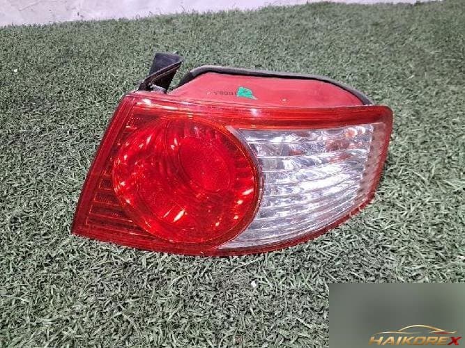 Kia Opirus 2004 — задний фонарь правый 92402 3F070