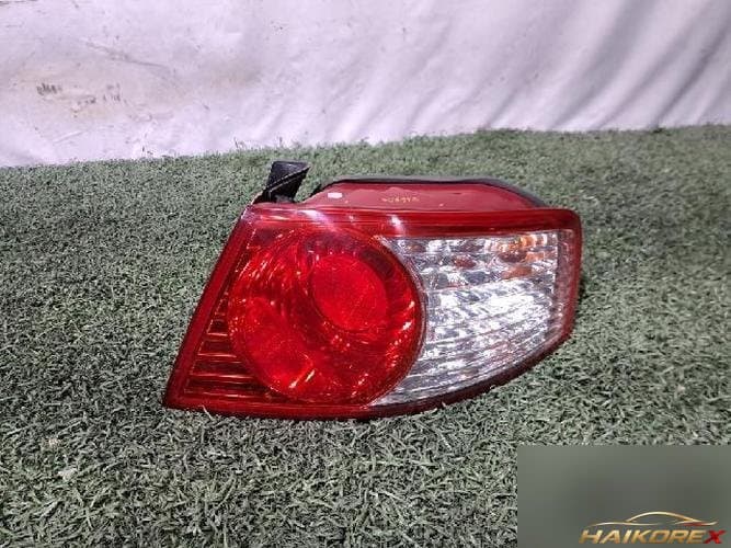 Kia Opirus 2003 — задний фонарь правый 92402 3F070