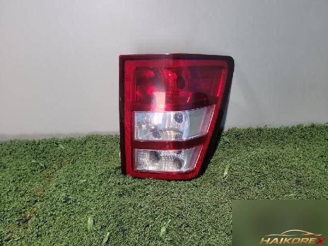 Jeep Grand Cherokee 2005 — стоп-сигнал правый (внешний)